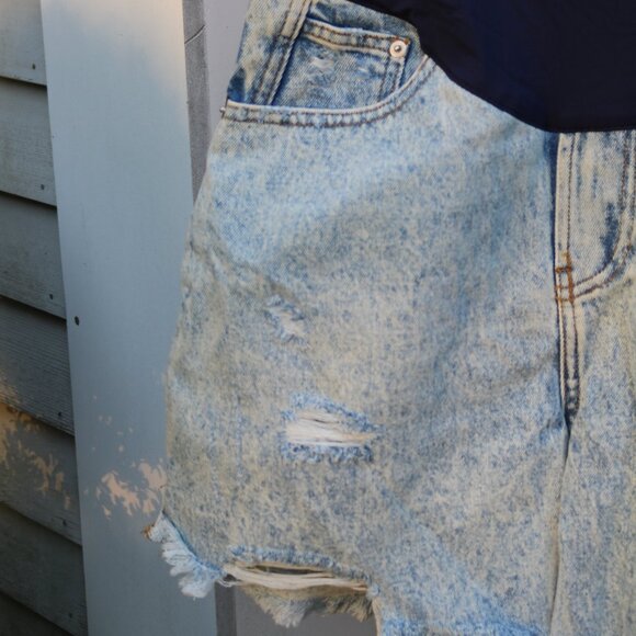 Pinkblush Light Blue Jean Shorts - Picture 3 of 7